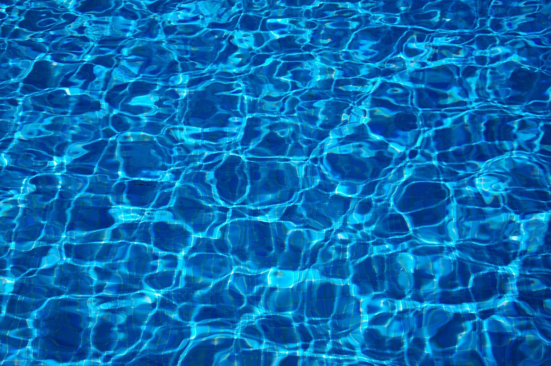 Agua de una piscina