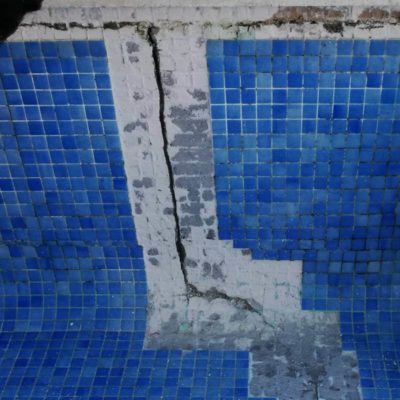 Servicio de reparaciones de grietas en piscinas